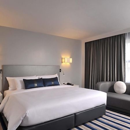 Best Western Sukhumvit 20 Bangkok Exterior photo